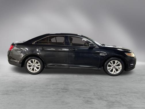 2011 Ford Taurus SEL