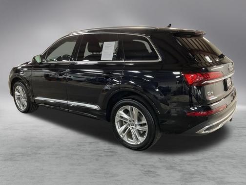 2020 Audi Q7 55 Premium Plus
