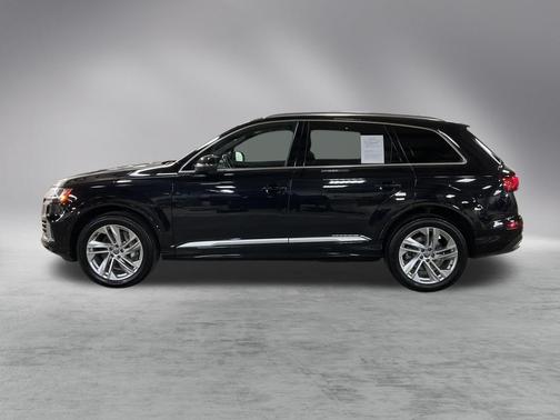 2020 Audi Q7 55 Premium Plus