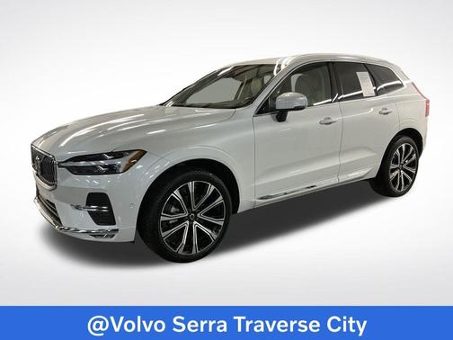 2023 Volvo XC60 B5 Ultimate Bright Theme