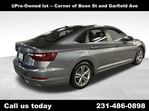 2021 Volkswagen Jetta 1.4T R-Line