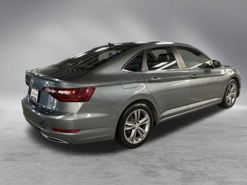 2021 Volkswagen Jetta 1.4T R-Line