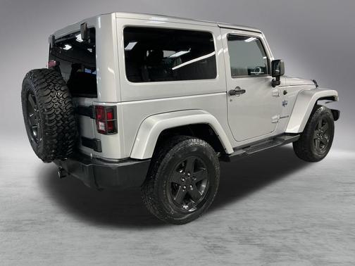 2012 Jeep Wrangler Sahara