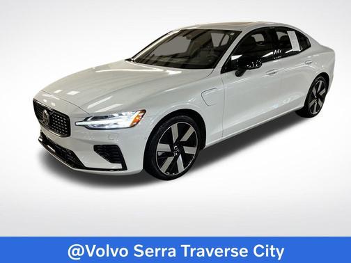 2024 Volvo S60 Recharge Plug-In Hybrid T8 Plus Dark Theme