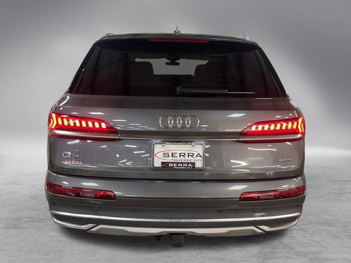 2022 Audi Q7 55 Premium Plus