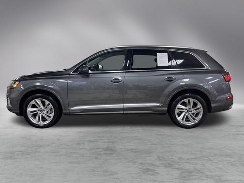 2022 Audi Q7 55 Premium Plus