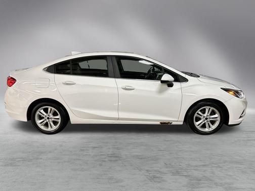 2016 Chevrolet Cruze LT Auto