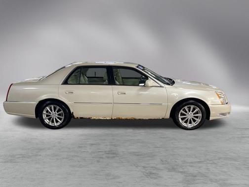 2009 Cadillac DTS 1SB