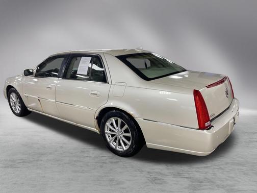 2009 Cadillac DTS 1SB