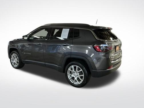 2024 Jeep Compass Latitude Lux