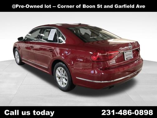 2016 Volkswagen Passat 1.8T S