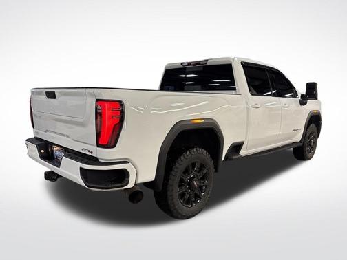2024 GMC Sierra 2500 AT4