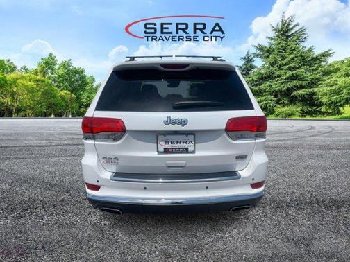 2020 Jeep Grand Cherokee Summit