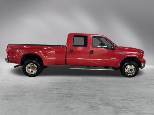 2005 Ford F-350 XL Crew Cab