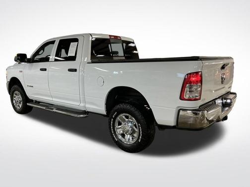 2021 RAM 2500 Tradesman Crew Cab 4x4 6'4' Box