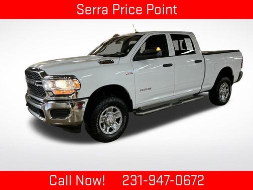 2021 RAM 2500 Tradesman Crew Cab 4x4 6'4' Box