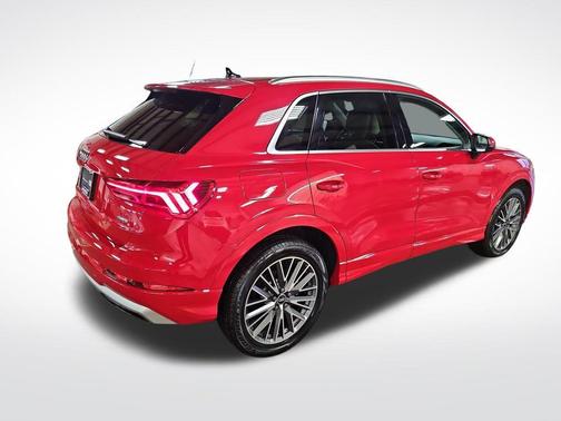2022 Audi Q3 40 Premium