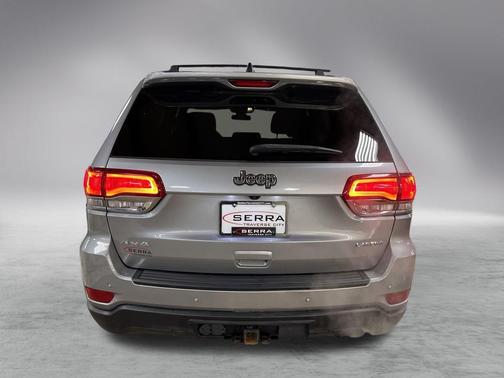 2020 Jeep Grand Cherokee Laredo