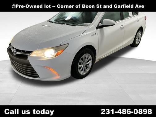 2016 Toyota Camry Hybrid LE