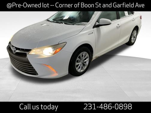 2016 Toyota Camry Hybrid LE