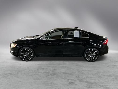 2016 Volvo S60 T5 Drive-E Premier