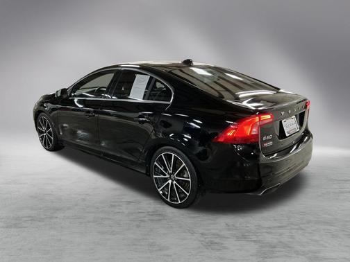 2016 Volvo S60 T5 Drive-E Premier