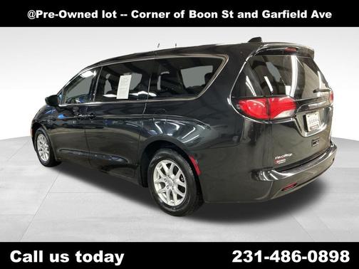 2017 Chrysler Pacifica Touring