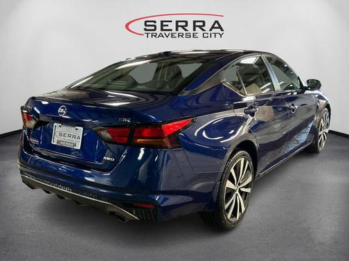 2020 Nissan Altima SR Intelligent AWD