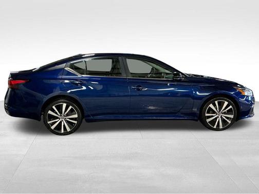 2020 Nissan Altima SR Intelligent AWD
