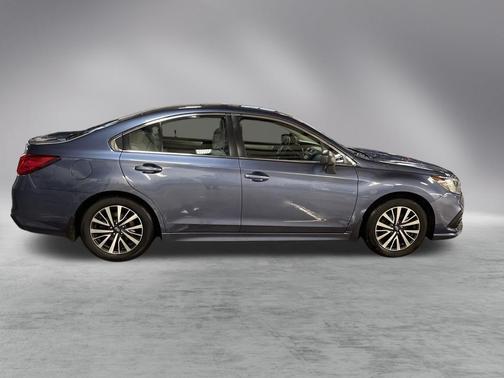 2018 Subaru Legacy Base