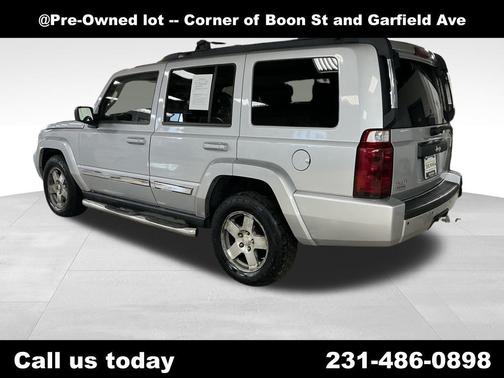 2010 Jeep Commander Sport