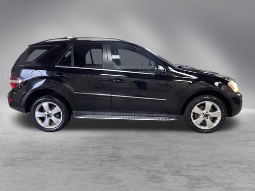 2010 Mercedes-Benz M-Class 4MATIC