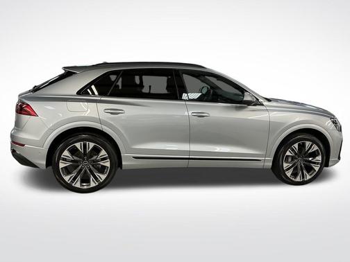 2025 Audi Q8 55 Premium Plus