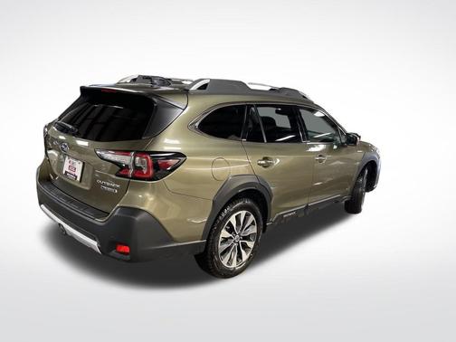 2025 Subaru Outback Touring