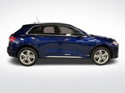 2024 Audi Q3 45 S line Premium Plus