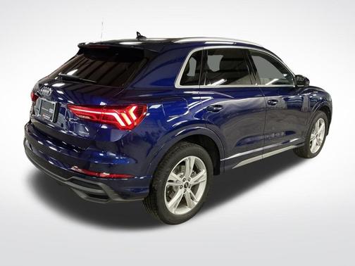 2024 Audi Q3 45 S line Premium Plus