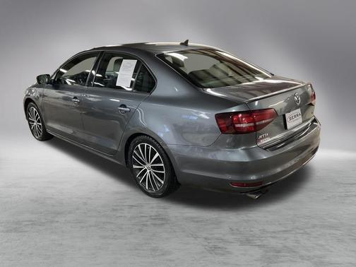 2016 Volkswagen Jetta 1.8T Sport