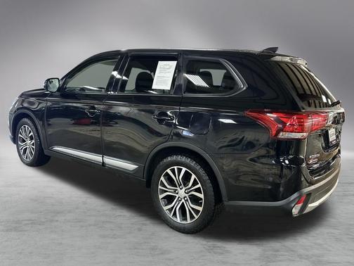 2017 Mitsubishi Outlander SE