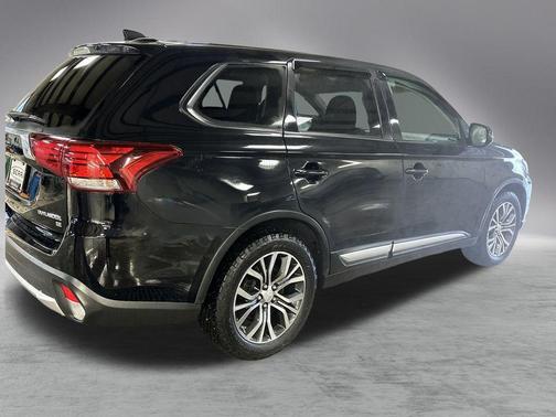 2017 Mitsubishi Outlander SE