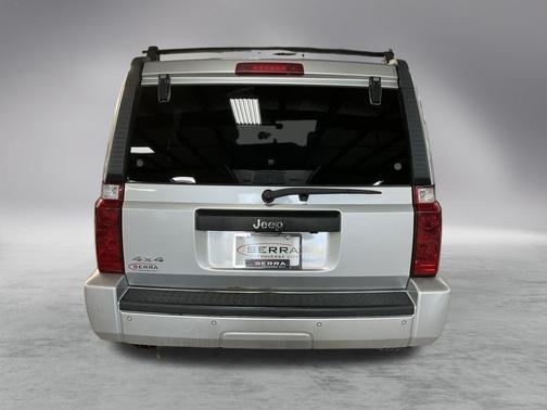 2007 Jeep Commander Sport