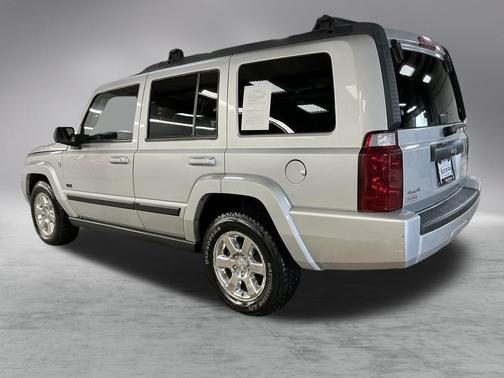 2007 Jeep Commander Sport