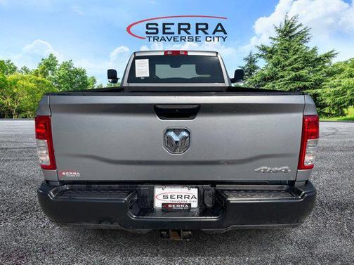 2022 RAM 2500 Tradesman Regular Cab 4x4 8' Box