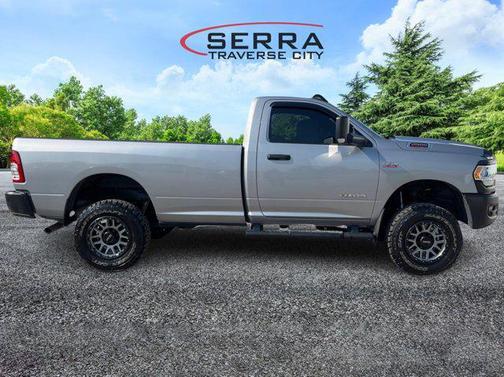 2022 RAM 2500 Tradesman Regular Cab 4x4 8' Box