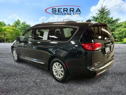 2018 Chrysler Pacifica Touring-L Plus