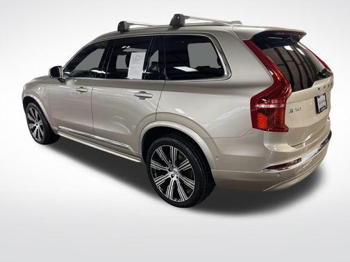 2024 Volvo XC90 Recharge Plug-In Hybrid T8 Ultimate Bright Theme 7-Seater