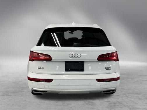 2018 Audi Q5 2.0T Tech Premium