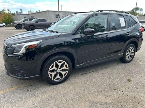 2023 Subaru Forester Premium
