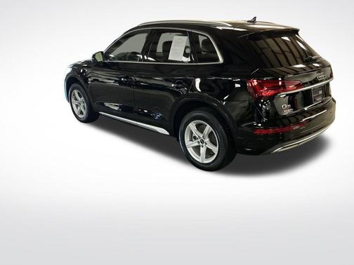 2024 Audi Q5 40 Premium