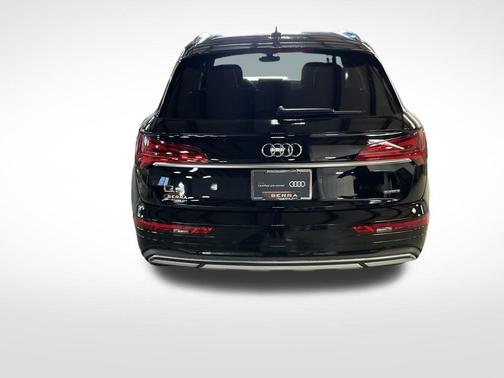 2024 Audi Q5 40 Premium