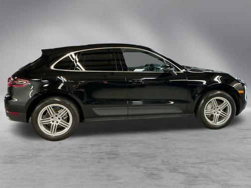 2017 Porsche Macan S